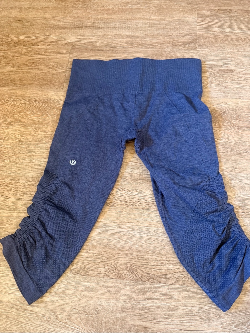 lululemon athletica Ruched Crop Leggings 0279 - Picture 3 of 6
